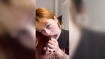 Sttaringartx pagando boquete no pau de borracha com cara de puta