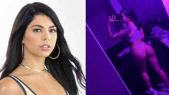 Gina Valentina pelada exibindo a bunda grande no espelho