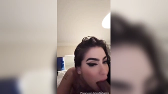 Mc Mirella porno do Privacy engolindo o pau do Dynho até o talo na garganta profunda