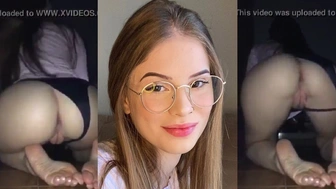 Kamila Borges Ex do Neymar nua exibindo a buceta e o cuzinho