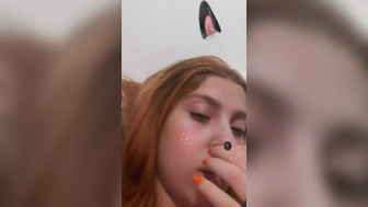 Novinha sexo live fudendo com o namorado e mostrando tudo ao vivo na webcam