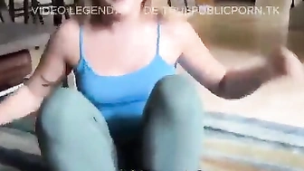 Primeiro sexo anal da meia-irmã gostosa perdendo a virgindade do cuzinho com o irmão