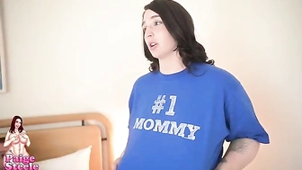 Madrasta peituda e carente ensinando seu enteado virgem a fazer sexo