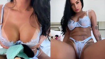 Carol Machado xxx rebolando com calcinha atolada na buceta