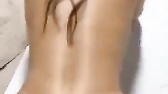 Mariana Casaroto xxx chupa e leva pica dura até as bolas na xoxota