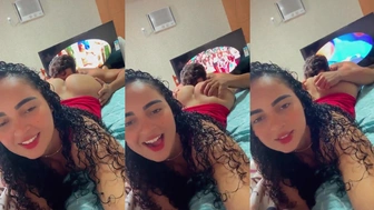Erica Moraes gozando com língua do macho atolada na xoxota
