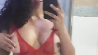 Alice Maciel vazou na net com lingerie com seios e xota de fora