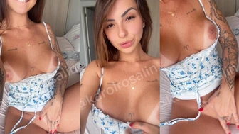 Karol Rosalin se masturbando pelada em vídeo vazado do Privacy