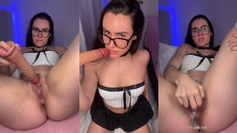 Mandy Sweet Onlyfans grátis fodendo a buceta com consolo e gozando gostoso