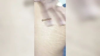 Anni Parreiras de quatro feito uma cadelinha no cio