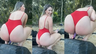 Dani Coelhinha Privacy nua fodendo a buceta com um pau de borracha na praia