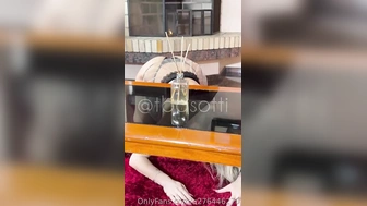 Tuani Basotti em compilados peladinha e trepando gostoso