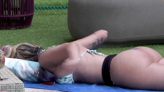 Yasmin Brunet flagra no BBB mostrando a bunda gostosa com calcinha socada
