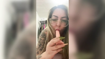 Emilly Experiente Privacy grátis fodendo o bucetão com um consolo