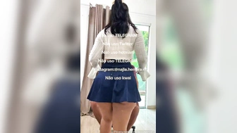 Najla Herreira safada se exibindo e se esfregando em um seguidor sortudo