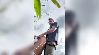 Cristiane Galera pede pra novinho lhe comer forte no mato