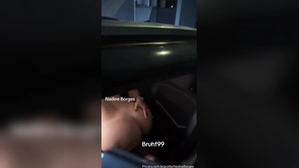 Bruhf99 chupando a buceta da Nadine Borges dentro do carro