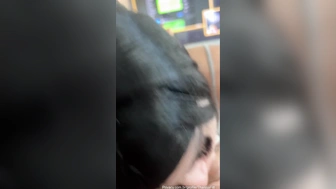 Musa Fitt gostosa pelada pagando boquete na rola grande do dotado safado