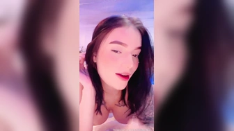 Maria Leite erome pelada dançando funk de quatro na cama
