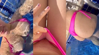 Porno Lizzy Sweet exibindo a buceta e os peitos na piscina do hotel