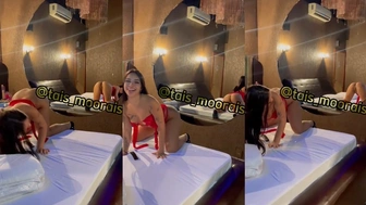 Tais Morais nua de quatro mostrando o bucetão no motel