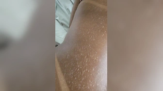 Erome Privacy negra gostosa dando a buceta de quatro cheia de tesão