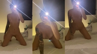 Gizague erome filmando a bucetinha nua na cama do motel