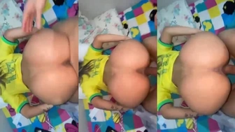 Evelim Cunha dando a buceta de quatro com a camisa do Brasil