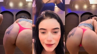 Onlyfans Maria Leite dançando funk com uma calcinha socada no rabo